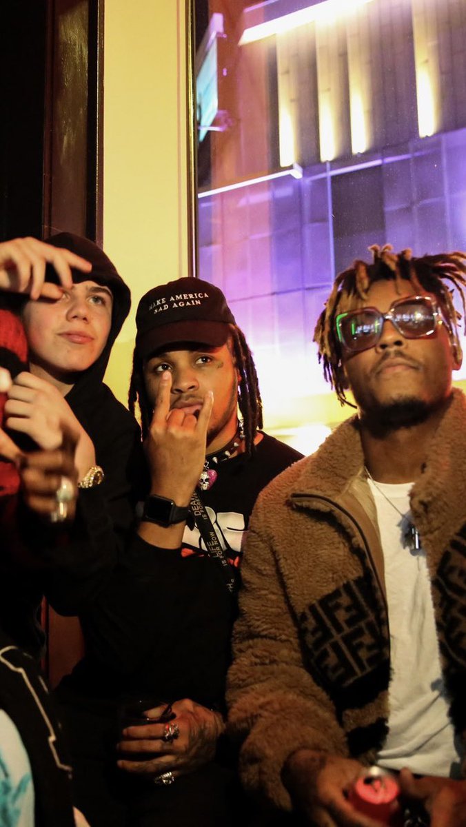 thekidlaroii's tweet photo. Happy Birthday Juice 🖤 
We miss you. https://t.co/EdYDYQYbCm