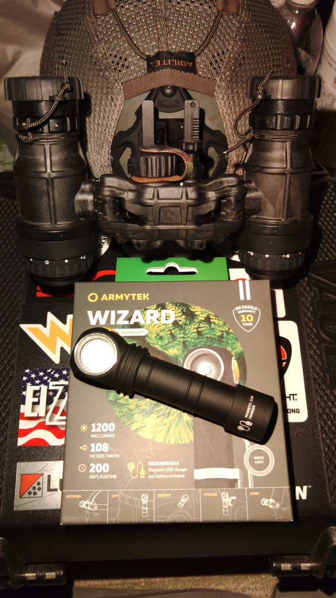 feel_so_good_gr's tweet photo. アカリセンターさんから防災ライトフォトコンテスト入賞の品が届きました✨🔦
初ARMYTEK‼️🔦😊
大切に使わせていただきます‼️
ありがとうございました!♥😊🔦👍
#アカリセンター
#防災ライト
#ARMYTEK https://t.co/WeJlRPzbjs