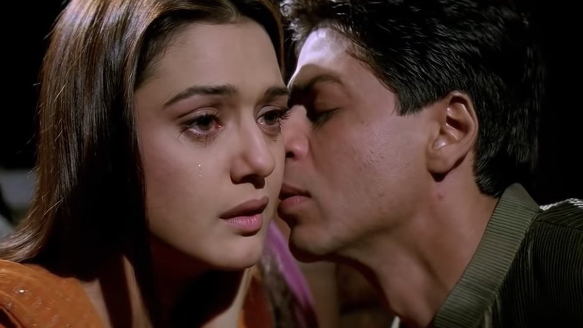 ISMahoor's tweet photo. “Chaahe jo tumhe poore dil se
Milta hai woh mushkil se”
What a classic.
#20YearsOfKalHoNaaHo https://t.co/xFfYWOHX2e