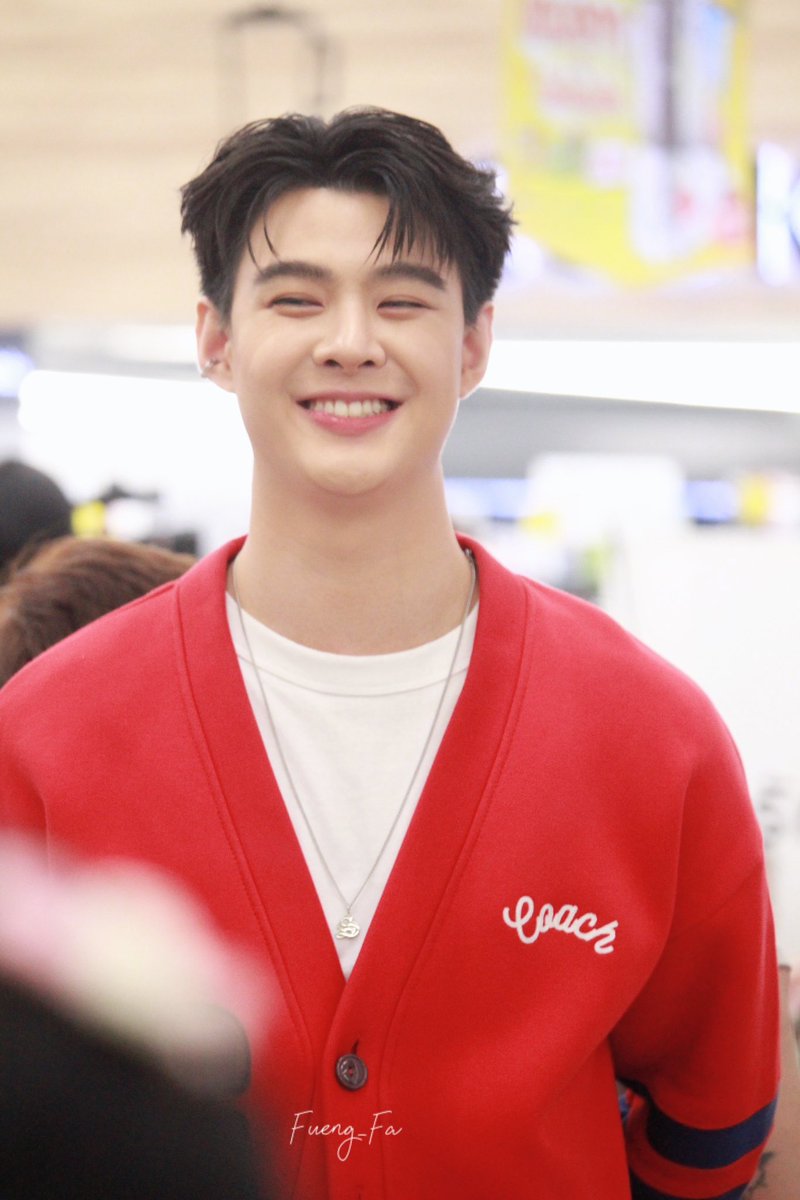 ยิ้มแฉ่ง น่าร๊าก

#ปฏิทินช่อง3ปี2567Day4
CH3CALENDAR X SAINT
#Saint_sup #MingEr