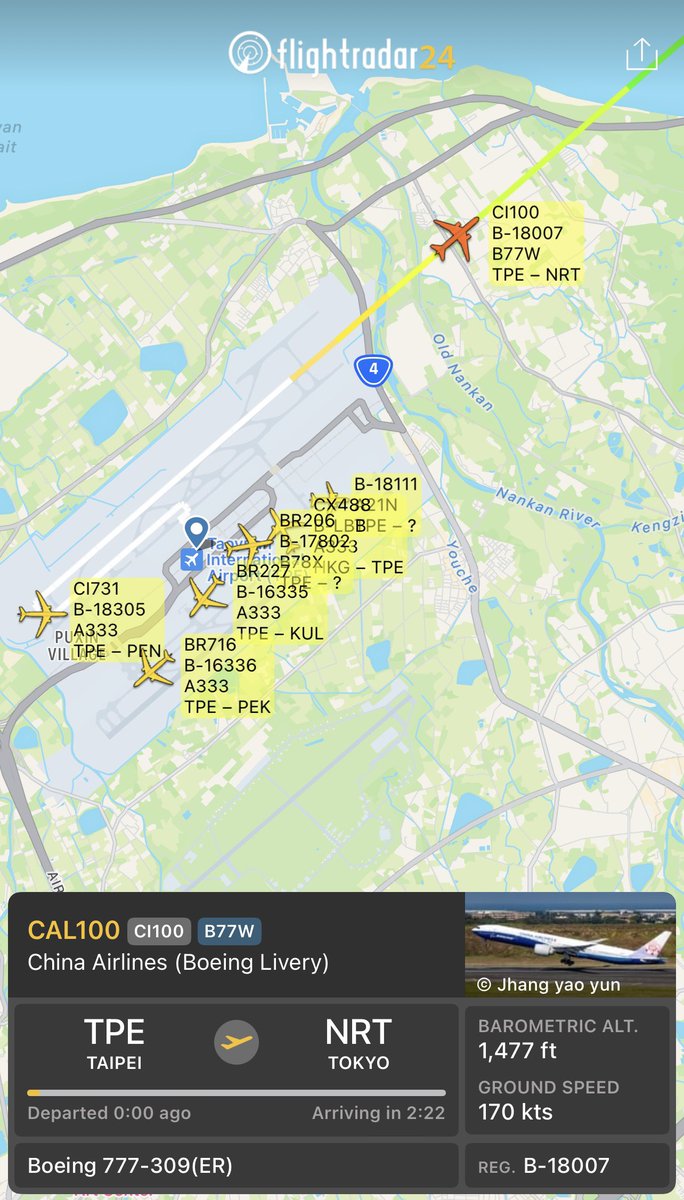 yoshu787's tweet photo. 桃園空港では行き先に関係なく、出発スポットに近い方の滑走路から離陸する運用になっている。そんな認識で合っていますかね?
#BR198
#CI100
#CI753
#JX771 https://t.co/uobskBQhPH