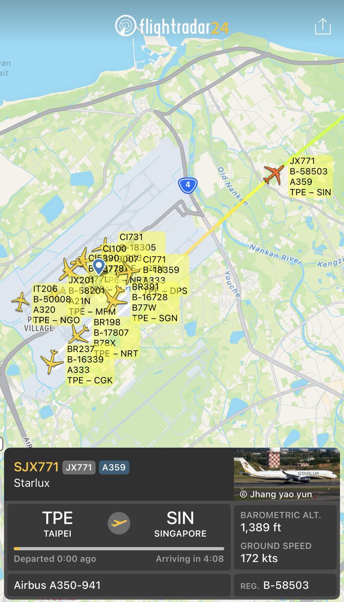 yoshu787's tweet photo. 桃園空港では行き先に関係なく、出発スポットに近い方の滑走路から離陸する運用になっている。そんな認識で合っていますかね?
#BR198
#CI100
#CI753
#JX771 https://t.co/uobskBQhPH