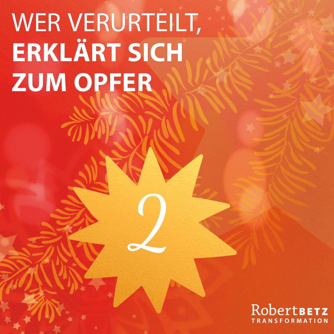 luenzer's tweet photo. Erkenne, dass jedes deiner #Urteile, ob über dich oder andere, 
den #Unfrieden in der Welt verstärkt. 
Mit jeder #Verurteilung erklärst du dich selbst zum Opfer eines Menschen oder eines Ereignisses. 
Und ein Opfer kann nicht zugleich #Schöpfer von Frieden und #Lebensglück sein. https://t.co/01LB4HiA1v