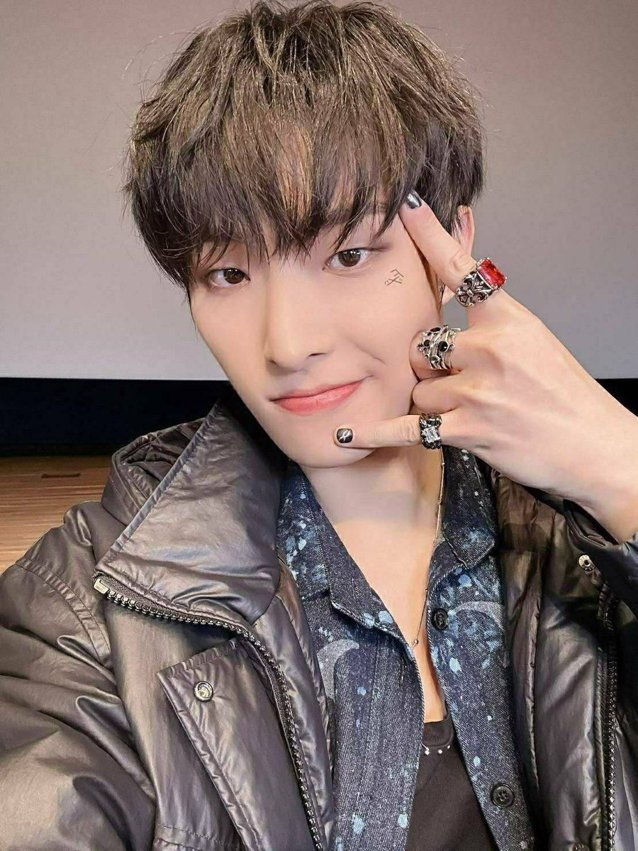 mingifeeds's tweet photo. stylish mingi https://t.co/d5NG9Cjw4g