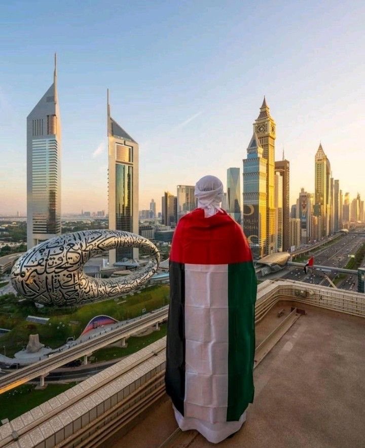 Wishing Very Happy National Day to All My UAE Friends ❤️🇦🇪❤️

#UAE52 #NationalDay