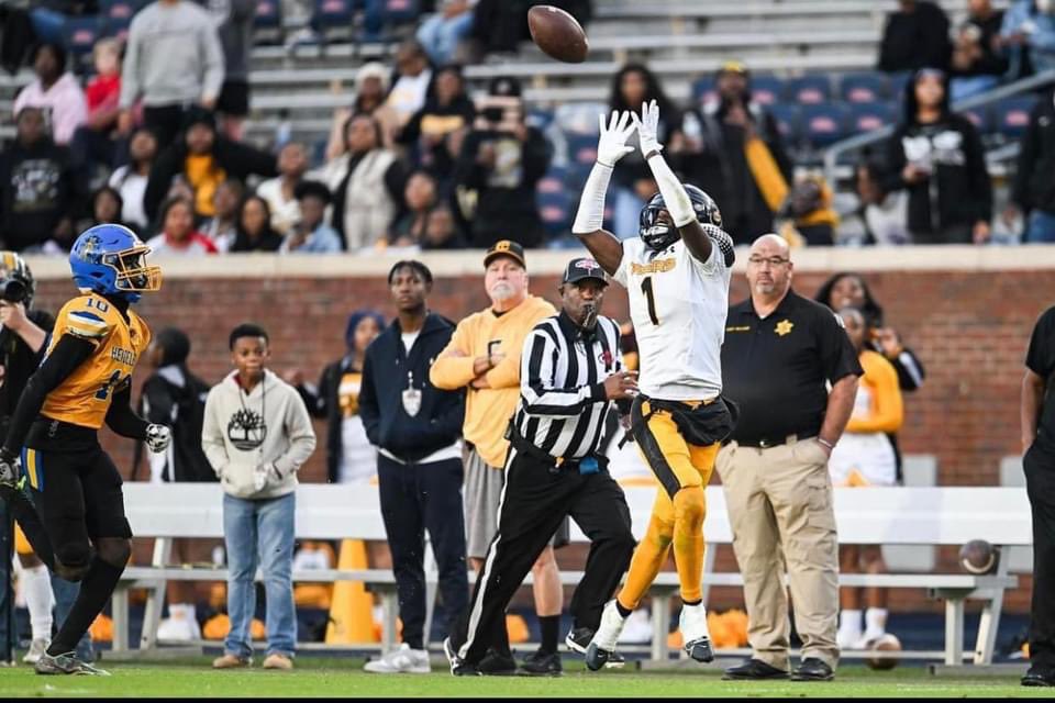 coach_tko's tweet photo. I’m Proud Of This Young Man!! @Dre_riley1 Stood On Business As He Would Say! There’s No Better Way To Cap Off Your Senior Then Winning A State Championship! #RingHim #Himothy https://t.co/VLtDxd0IDu