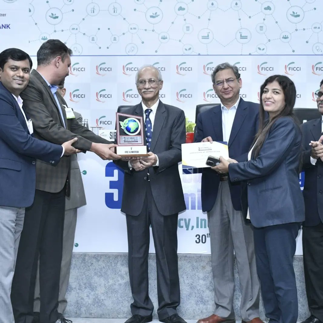 ITCCorpCom's tweet photo. ITC's Agri Business received the first award at the FICCI Sustainable Agriculture Awards 2023 for Natural Resource Management and Climate Resilient Agriculture. The award ceremony was held at New Delhi on November 30. 

The award is an acknowledgement of ITC's continuous engagement with #farmers for the promotion of regenerative and climate resilient agriculture and natural resource management across multiple crop #valuechains. These initiatives have helped build #climateadaptation capacities of farmers, and brought about improvement in crop productivity and farmer #incomes.

#SustainableAgriculture #TheITCWay #PlanetPositive #PeoplePositive