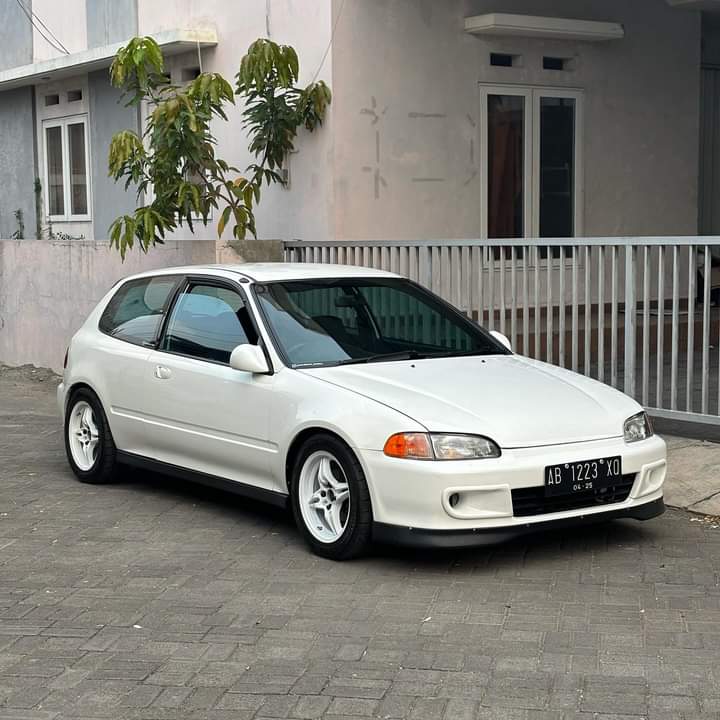 HoldenKlasik's tweet photo. jual 300 jt!

Honda civic estilo SR3 1995
mesin D16 full refresh (bon terlampir)
Kaki” nyaman
Velg type X baru
Ban gt radial sx2 baru
Sturbar ultra racing
Aki amaron
Jok recover suede
Headlamp baru original
stoplamp baru original
Full paper pajak hidup

semarang
wa 081222285220 https://t.co/90ISlYWYiq