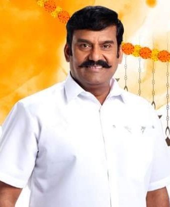 Bharathiraja (@offbharathiraja) on Twitter photo பேரன்புகொண்ட
மாணவன்
திரு.நெப்போலியனே..
உன் வளர்ச்சியும்,
உன் உயரமும்
எனக்கு பெருமையாக
இருக்கிறது. இன்னும்,
வான் உயர, வளமுடன்,
மகிழ்வுடன், வாழ
உன் பிறந்த நாளான
இந்த நன்னாளில்
வாழ்த்துவதில் பெருமை
கொள்கிறேன்
வாழ்த்துக்கள்.
<a href="/actornepoleon/">Nepoleon Duraisamy</a> பேரன்புகொண்ட
மாணவன்
திரு.நெப்போலியனே..
உன் வளர்ச்சியும்,
உன் உயரமும்
எனக்கு பெருமையாக
இருக்கிறது. இன்னும்,
வான் உயர, வளமுடன்,
மகிழ்வுடன், வாழ
உன் பிறந்த நாளான
இந்த நன்னாளில்
வாழ்த்துவதில் பெருமை
கொள்கிறேன்
வாழ்த்துக்கள்.
<a href="/actornepoleon/">Nepoleon Duraisamy</a>
