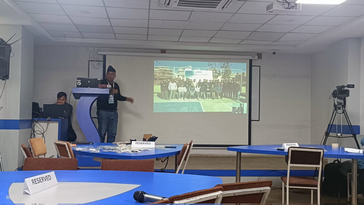 brgnepal's tweet photo. Those were the best days of #foss in #nepal

Today we heard the insightful session from our previous #opensource champion @hempal Hempal Shrestha  Dai 🙏

These were the memories I was eagerly waiting to hear since I came to Nepal back in 2019.

#fossnepal #kathmandu https://t.co/D2PxgwU7tz