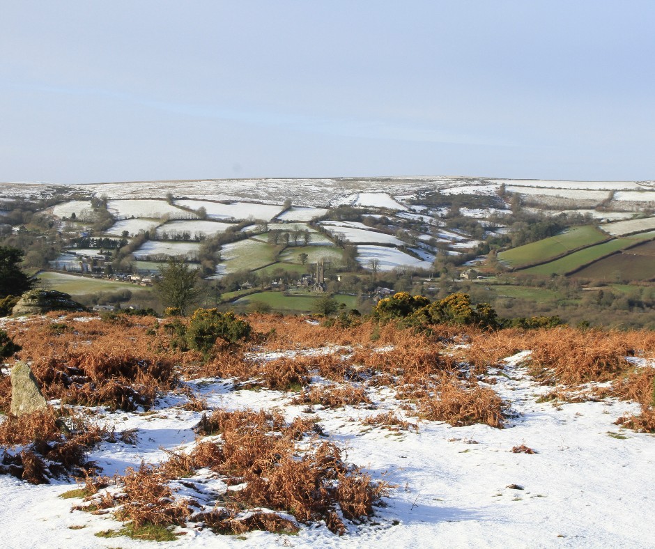 The colds snap is starting to ease on Dartmoor but wintry weather can lead to hazardous road conditions. If you are planning on coming to the moor during periods of ice and snow please keep yourself and others safe by following our winter weather advice: bit.ly/39HTNV6