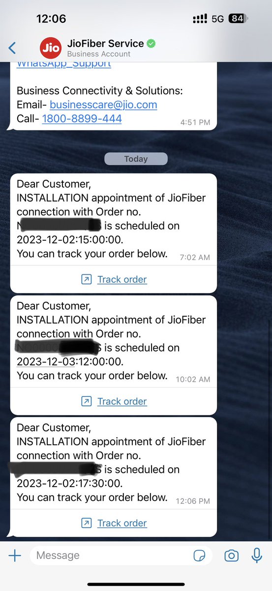 AnoshPrasad's tweet photo. @reliancejio @jio_fiber What is this???
Scheduling, am I paying to wait and waste my 2 days ??? The WiFi hasn't yet installed and yet problems already!!! https://t.co/cxrNbBX2R1