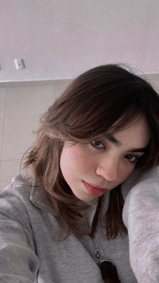 twitch.tv/corzyiq 
Vengaaaan