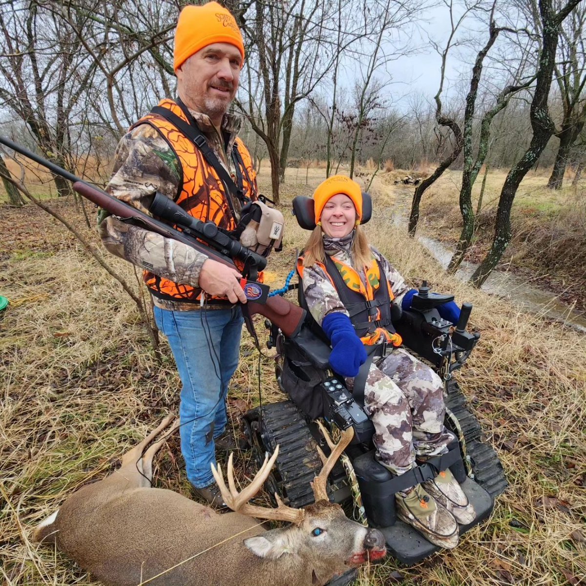 Kenzi and team got it done yesterday morning. 5x6 w/2 kickers; he made the mistake of establishing a pattern for 2+ months. Myself aiming and mom helping Kenzi w/vacuum air actuator to fire the rifle. #hunting #deerhunting #deer #deerseason #kowgirlkenzi #disabled #oklahoma #okie