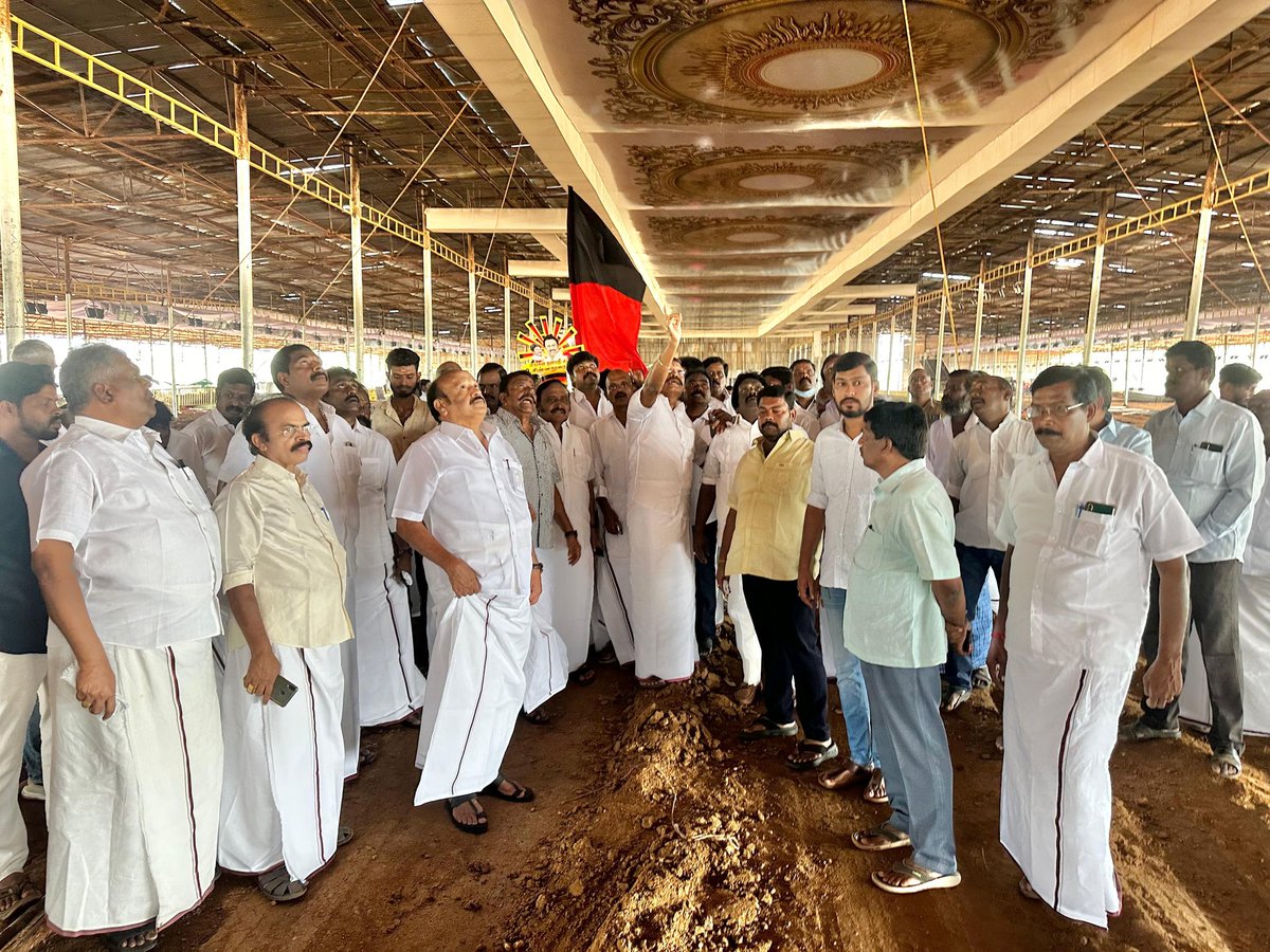 PPalaniappanDMK's tweet photo. இன்று 02/12/2023 சேலத்தில் டிசம்பர் 17 இந்தியாவின் அரசியல் வரலாற்று சிறப்புமிக்க சரித்திரம் எழுதவிருக்கும், மாண்புமிகு இளம் தலைவர் @Udhaystalin  அவர்களின் ஒருங்கிணைப்பில்
@dmk_youthwing இரண்டாவது மாநில மாநாடு பணிகளை, கழக முதன்மைச் செயலாளரும், மாண்புமிகு நகராட்சி நிர்வாகத்துறை அமைச்சர் 
திரு.@KN_NEHRU அவர்கள், மற்றும் மாண்புமிகு வேளாண்மை உழவர் நலத்துறை அமைச்சர் 
திரு.@MRKPanneer அவர்கள், மற்றும் சேலம் மாவட்ட கழக செயலாளர்கள்,
திரு. @SalemSivalingam
திரு.@SalemRRajendran MLA , திரு.செல்வகணபதி 
சேலம் நாடாளுமன்ற உறுப்பினர் திரு.@SR_Parthiban
திரு.@PThadangam 
அவர்களுடன் பார்வையிட்டு ஆய்வு செய்தோம்,
@mkstalin 
@arivalayam