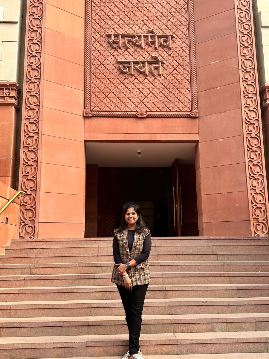 What a memorable day at the #newparliment Getting an #opportunity to interact with #loksabha #speaker @ombirlakota about #WomenEmpowerment and #womenrights …. #proud to be an #indian 🇮🇳 #india #county #jaihind #politics #women #power #authorcommunity #twitter #trending2023