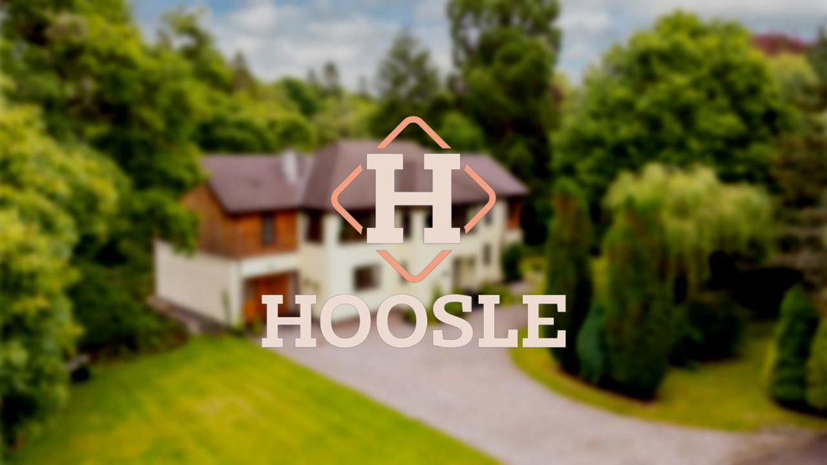 hoosleapp's tweet photo. A villa with a view &amp; a price to guess! 🌄🏠 Dive into today's #HoosleUK challenge and see if you can get it right! Play now at https://t.co/gftZ7g9RIz 

#GuessingGame #PropertyWise #SpeanBridge #Riverside https://t.co/2h82IelXpY