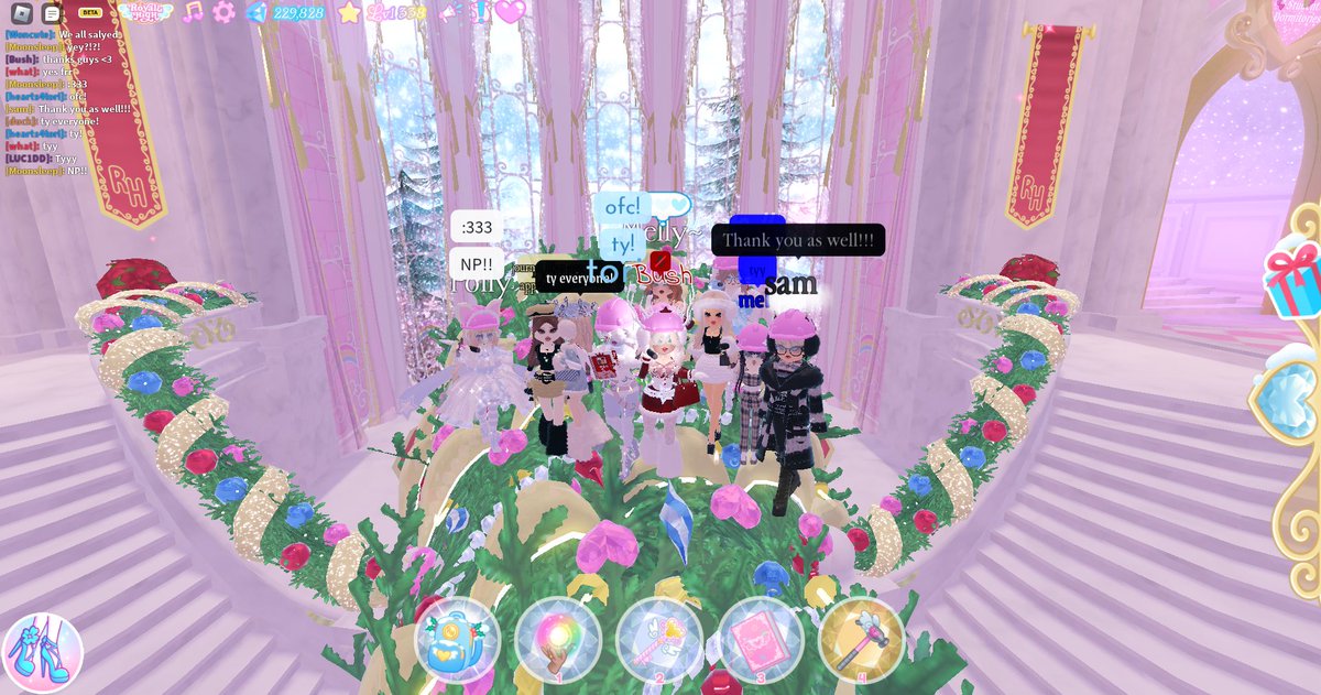 cxshmeresh's tweet photo. Thank u to the ppl I met in Bea's discord server #royalehigh https://t.co/usc1RIdZsI