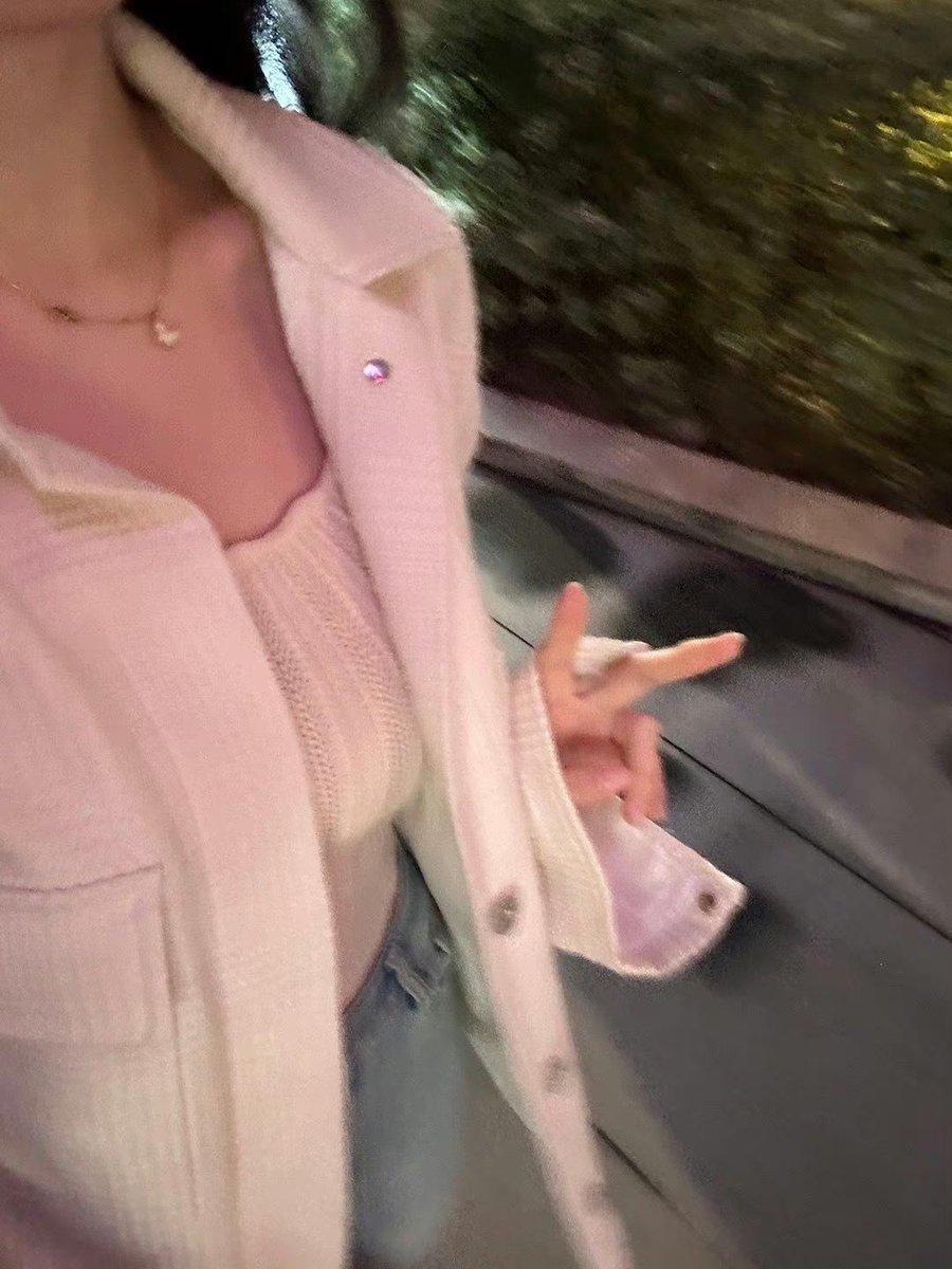 Lin1494804's tweet photo. 想找个主人 一边打王者一边操我 在王者峡谷留下痕迹 https://t.co/Wg3wyO1uMS