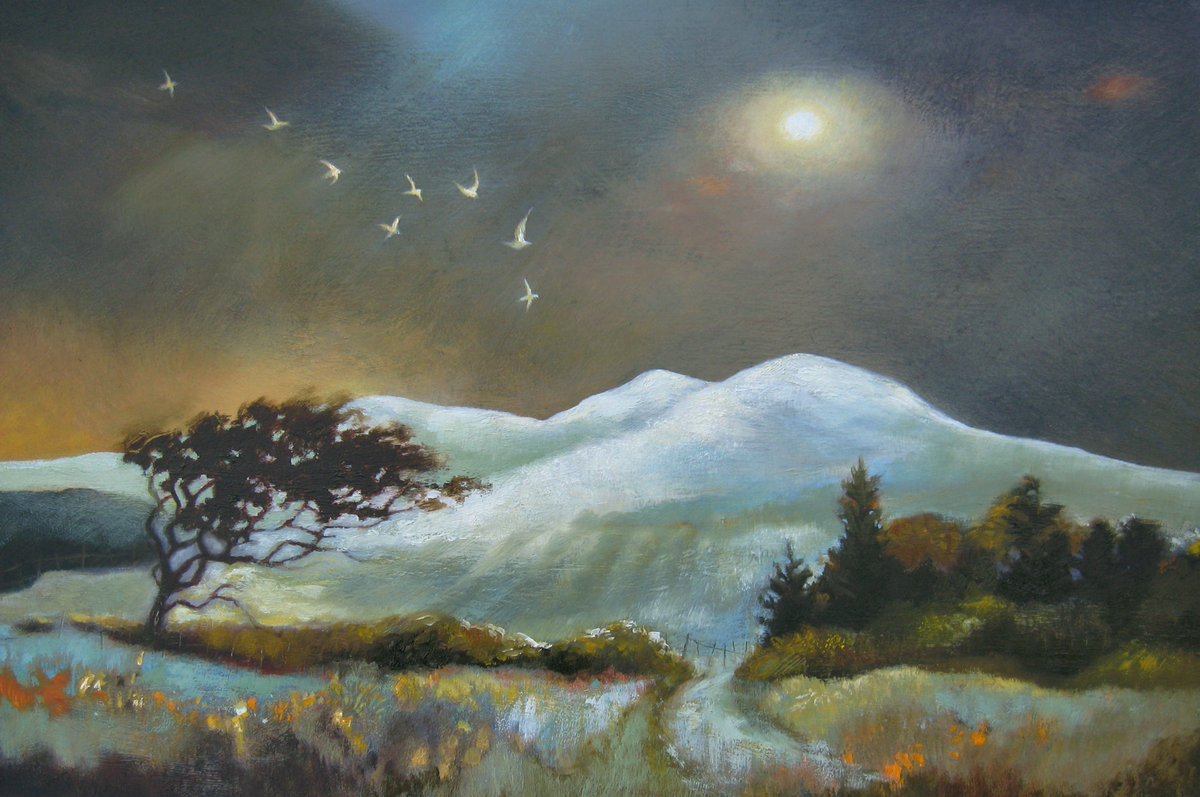LMclarenArt's tweet photo. 'Light On The Moor' Inspired by one of my favourite walking places - Lauder Common. I believe it's the largest piece of common land in Scotland. The birds depict Golden Plovers, a stunning sight at this time of the year as they swoop by, catching the light from the sun.#eildons https://t.co/LD53ZZizT6