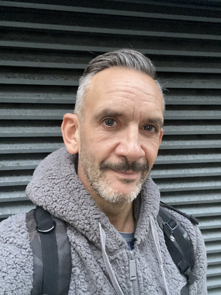 NeilAshtonActor's tweet image. What a ‘grey’ day! 😝
Have a fantastic weekend everyone X 
#larrygrayson