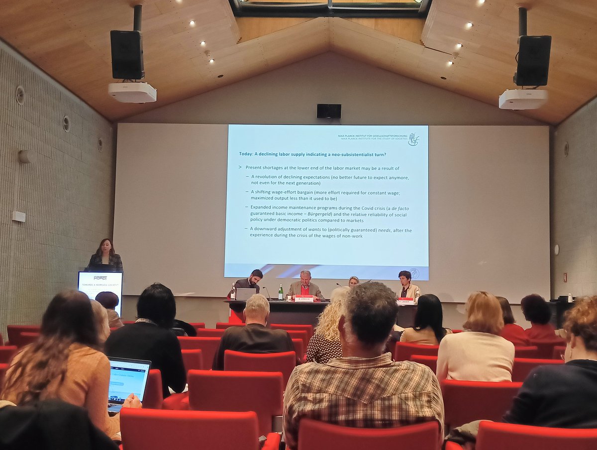 ProsdocimiSara's tweet photo. #ADAPTConference2023
@MargheRoi for the final remarks of this amazing international conference on the new #meaning and #shape of #work. https://t.co/LJmWXlUTt4