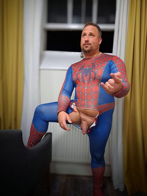 Onlyfansmrporkpie’s pics and videos