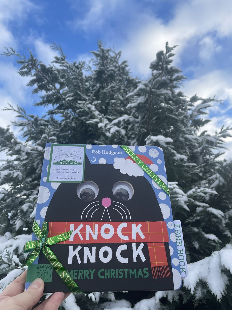 The Book Fairies are sharing copies of Knock Knock Merry Christmas at festive locations around the UK! Who will be lucky enough to spot a pair of googly eyes peeking out at them? 👀 🎄 🎁

#ibelieveinbookfairies #TBFKnock #TBFMagicCat #knockknockmerrychristmas #MerryChristmas