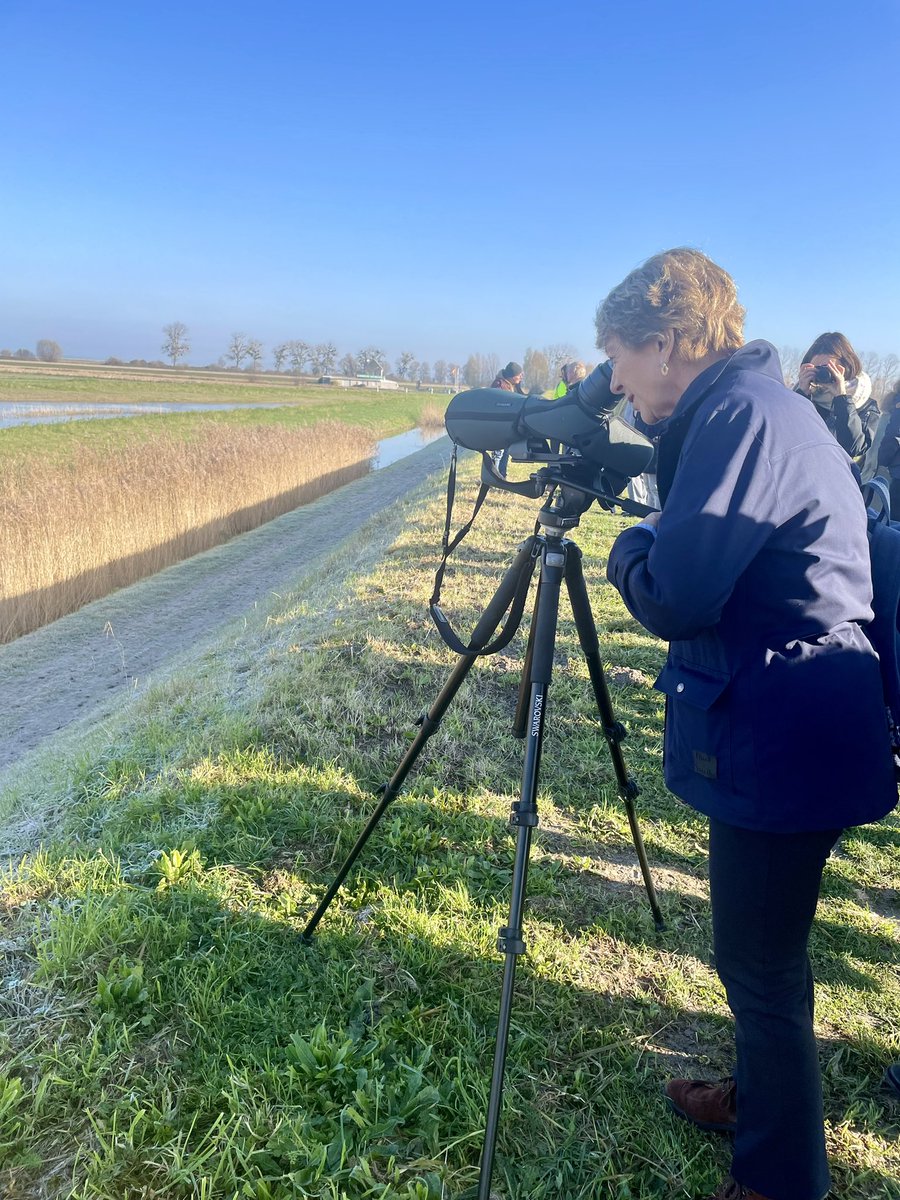 Merci au DG <a href="/OFBiodiversite/">Office français de la biodiversité</a> et à la PDG @FDJ de s’être déplacés ce matin jusqu’au Mont Saint-Michel pour découvrir le projet lauréat de « Mission Nature » pour la restauration de zones humides. 

<a href="/thomasvelter/">Thomas Velter</a> <a href="/Ecologie_Gouv/">Ministères Territoires Écologie</a>