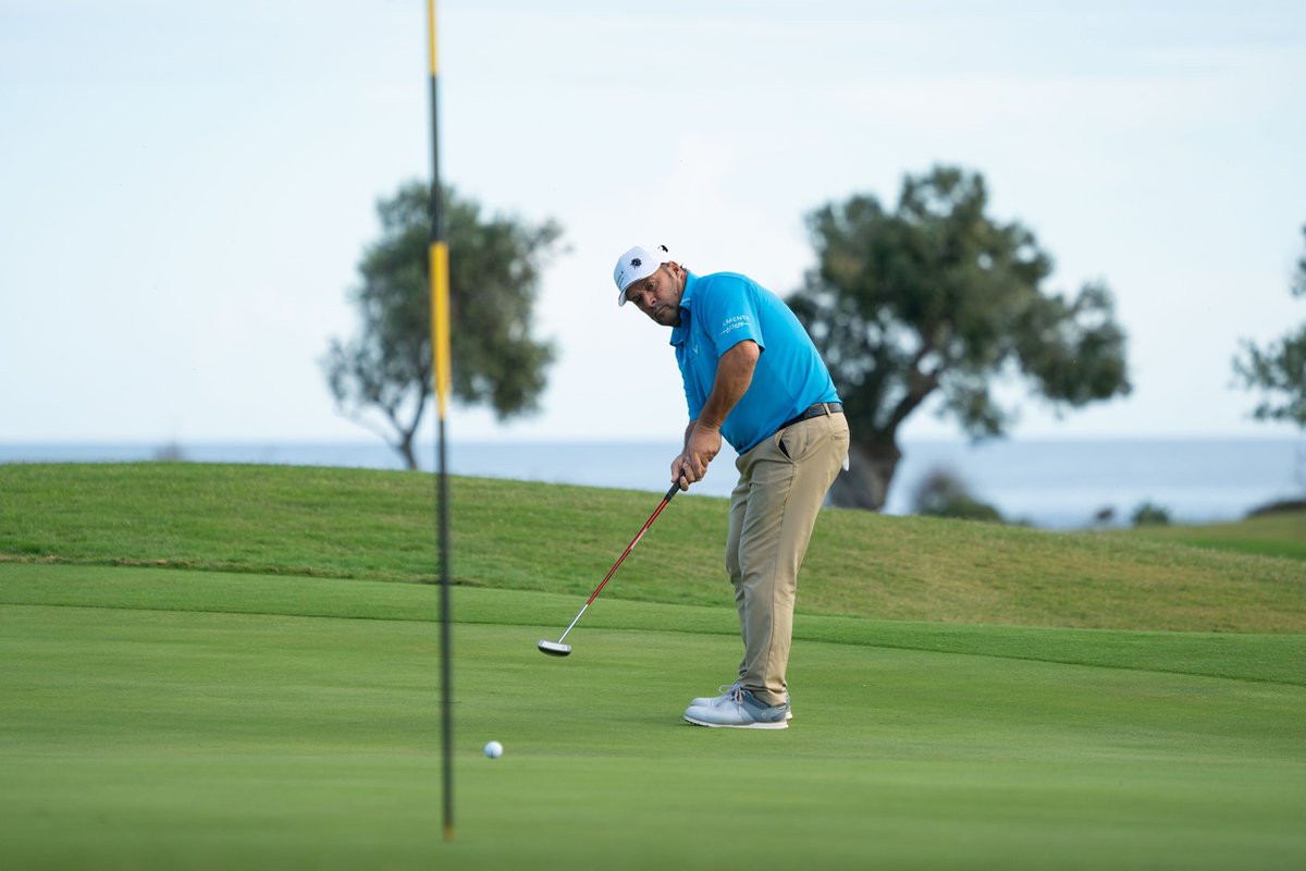FederGolf's tweet photo. 📍Vinpearl DIC Legends Vietnam 2023
In Vietnam Vince 🇧🇷 #DaSilva con -10, 🇦🇺 #Hend 2/o con -7, 🇳🇿 #Campbell e 🇦🇷 #Gonzalez 3/i con -6.
🇮🇹 #Canonica chiude 19/o con +4.
@euLegendsTour #golf https://t.co/a8IkRcqQeF