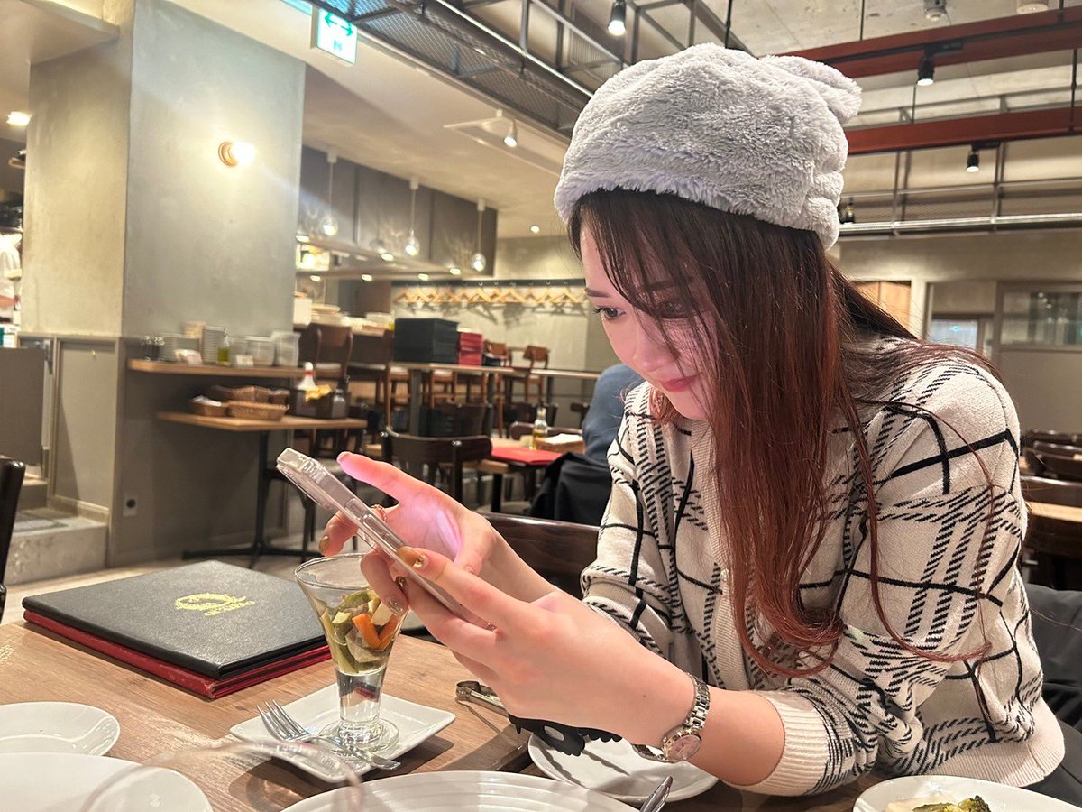 mi7mi3_js's tweet photo. 25歳になりました☺︎
今年も大好きな人たちのおかげで楽しく幸せな誕生日になりました✨
たくさんの人におめでとうの言葉と幸せな気持ちをプレゼントしていただきましたありがとうございます！
25歳は自分の心と身体の健康を第一に藤本弥奈美を謳歌していきたいと思います☺︎ https://t.co/mHLAdukOBL