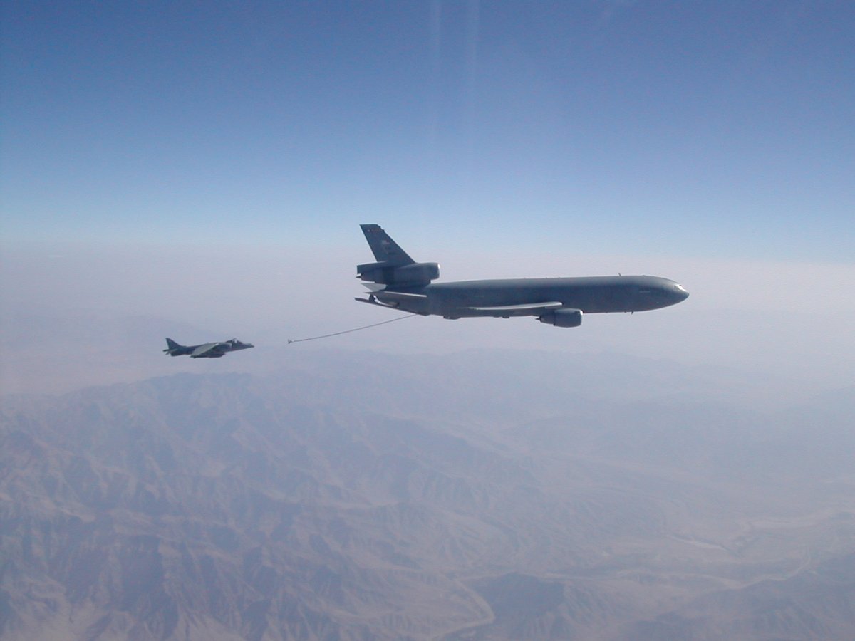 paul_tremelling's tweet photo. "Because we flew - we envy no man on earth". Anon.

Somewhere over Afghanistan, October 2008. https://t.co/aHygHWz1iI
