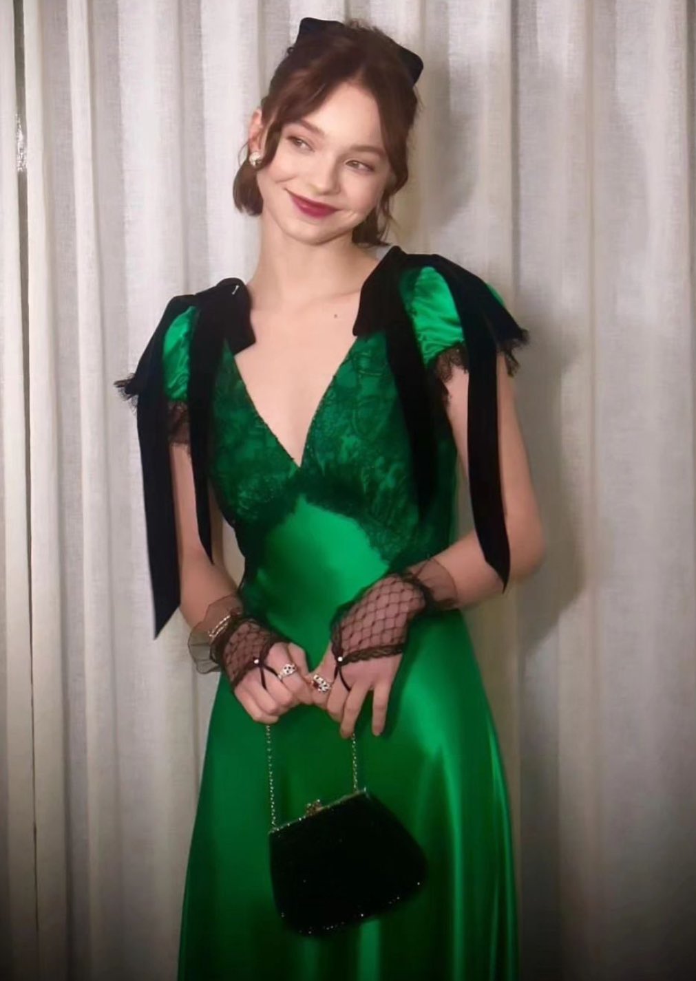 sexy-ass celebs on X: Emma Myers t.cojT7EzESbpQ  X
