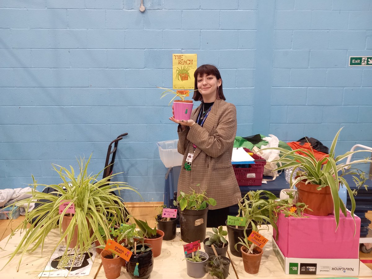 Feeling festive at <a href="/reachfeltham/">Reach Academy Feltham</a> Xmas fair! #plantlife
