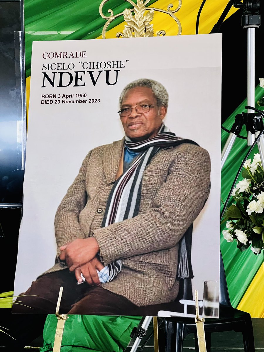 MabuyaneOscar's tweet photo. Today, we bid farewell to Comrade Sicelo Ndevu - affectionately known as Cihoshe. A unionist, a teacher, a freedom fighter and a commander. Lala ke Qhawe. @ANCECape has lost a faithful steward. He fought a good fight, he ran a good race and a revolutionary crown awaits him. https://t.co/eP6MNLFhiX