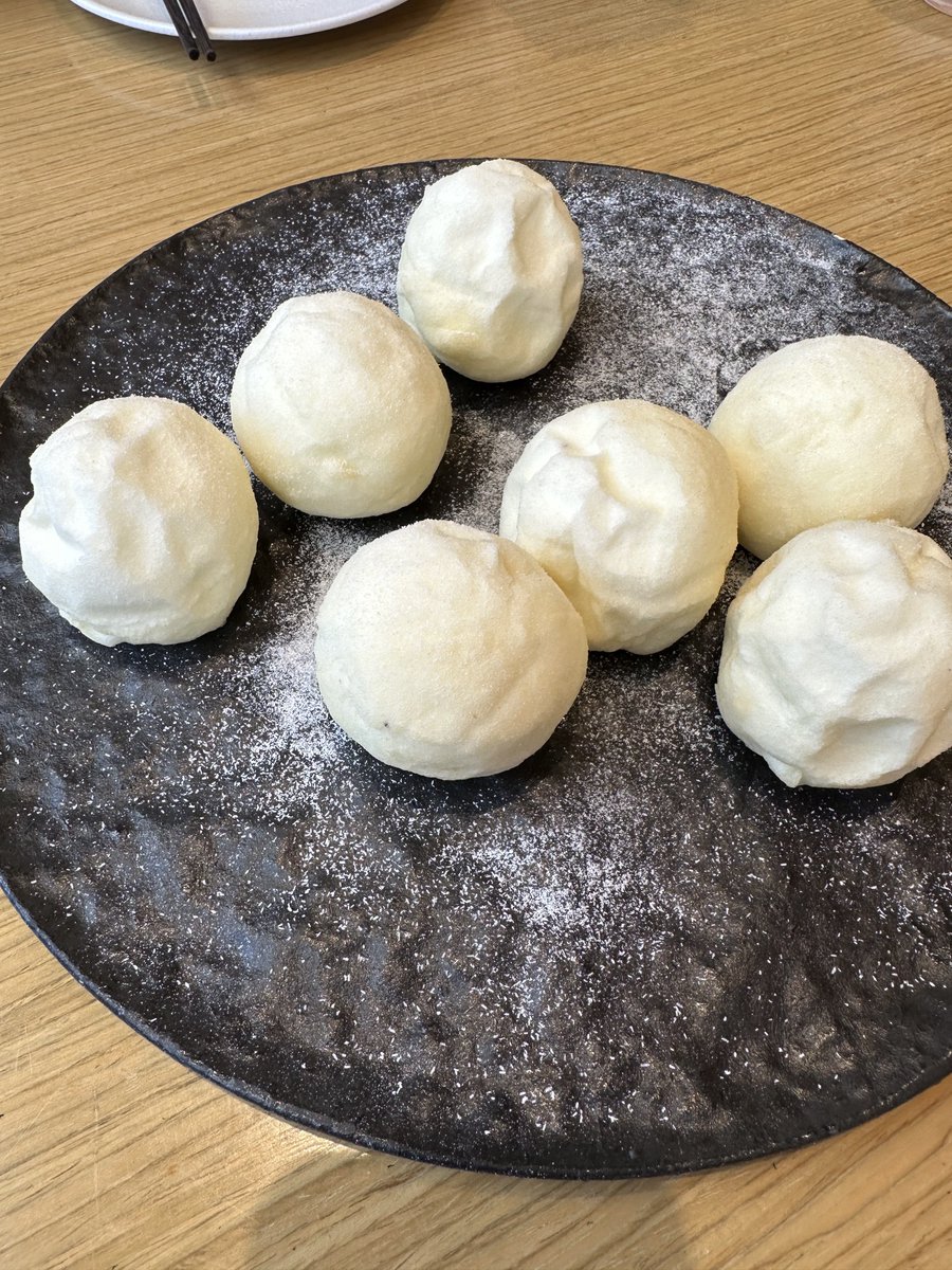 福利姬揪耳朵分享的黄推图片4 - 网红私拍内容