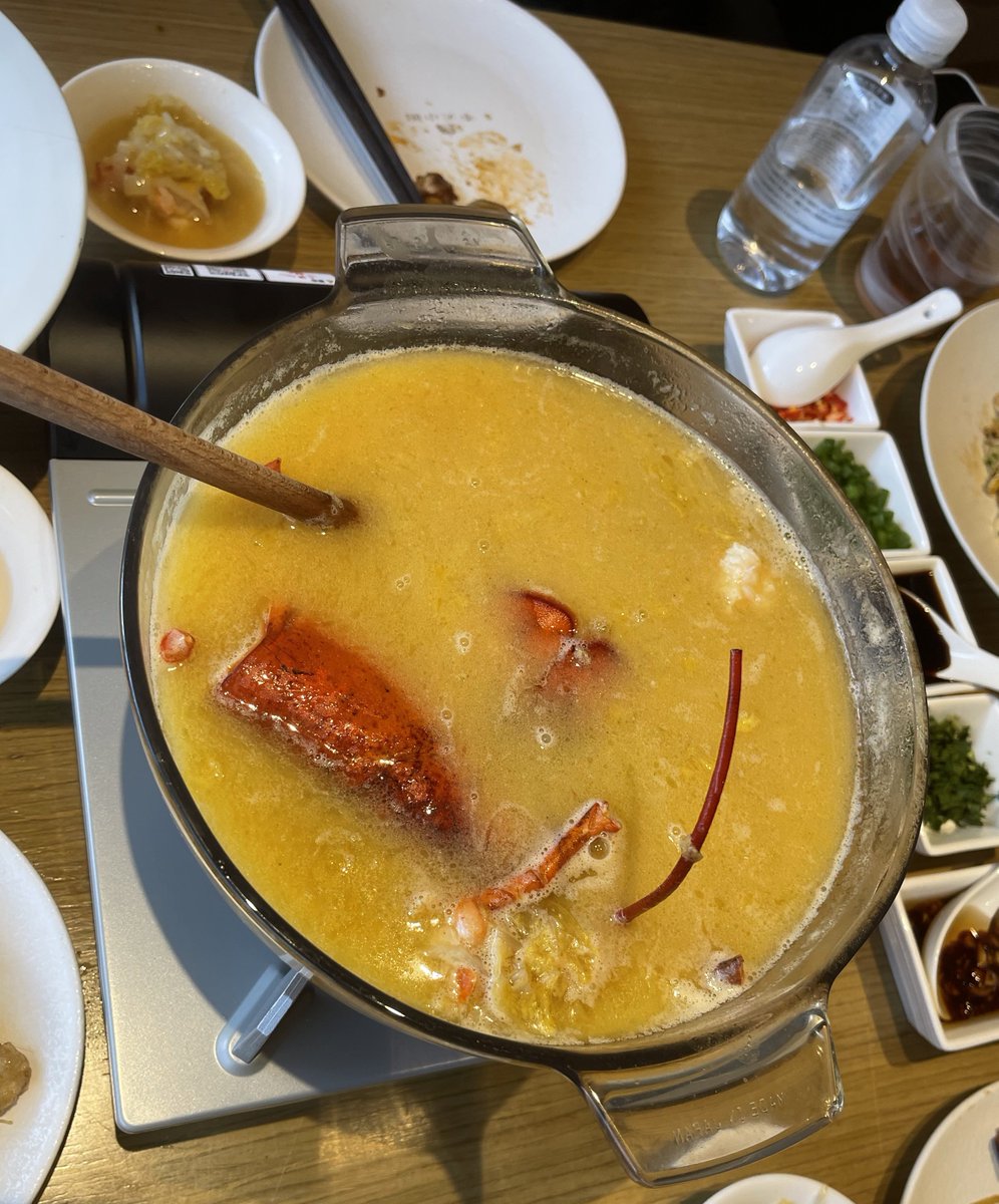 福利姬揪耳朵分享的黄推图片2 - 网红私拍内容