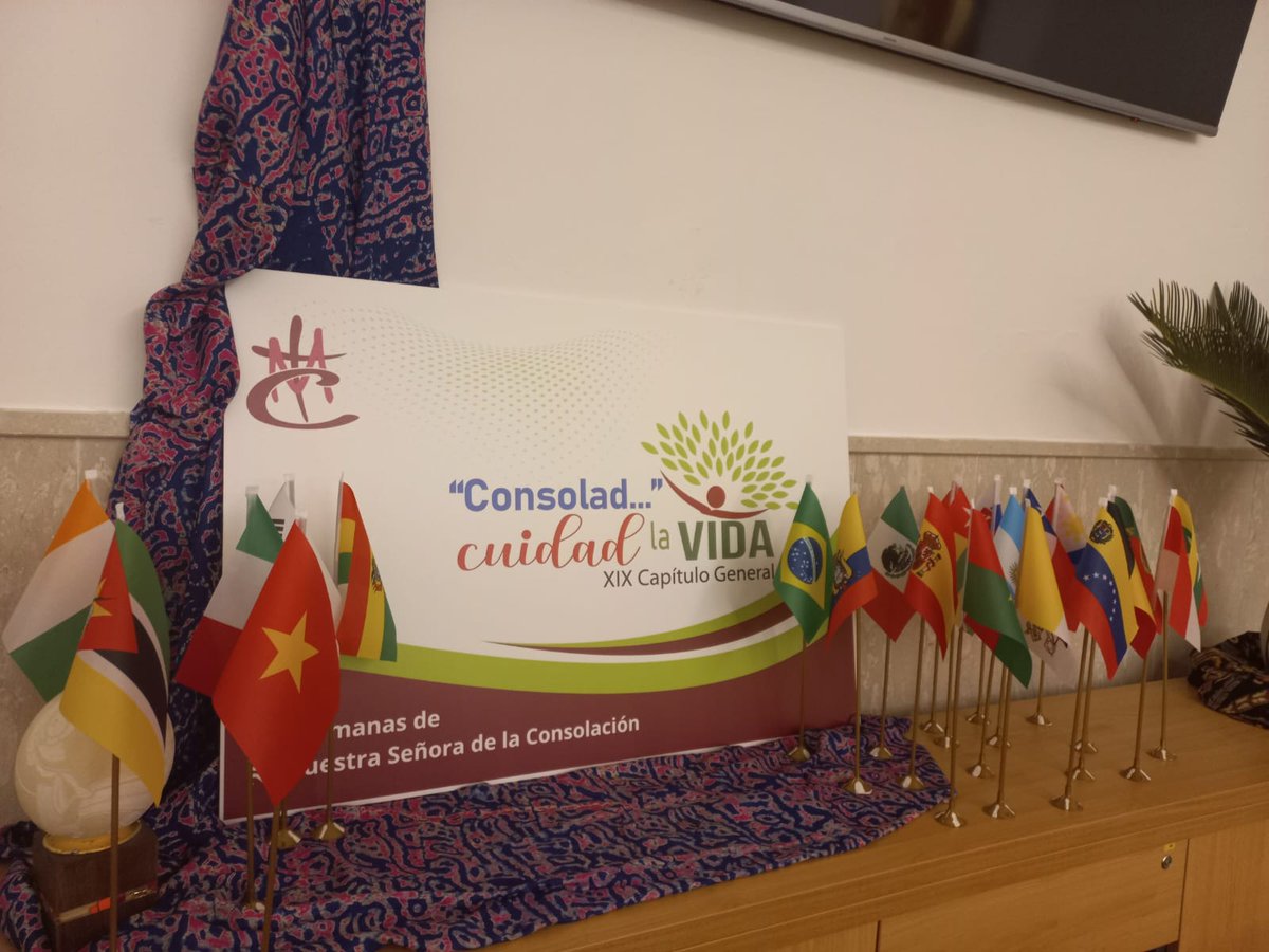 ConsolacionNSC's tweet photo. IN CRESCENDO... 🌿
👉 Noticias del Capítulo General...
📌 Núcleos, grandes temas. fraternidad, retiro, salida... y...
📅 El día de elección de la Superiora General 👇
🌏 https://t.co/oPeE2VTli7
#Consolacion #CapituloGeneral #XIXCG #FamiliaConsolación #cuidadlavida https://t.co/4Tvurt5CaO