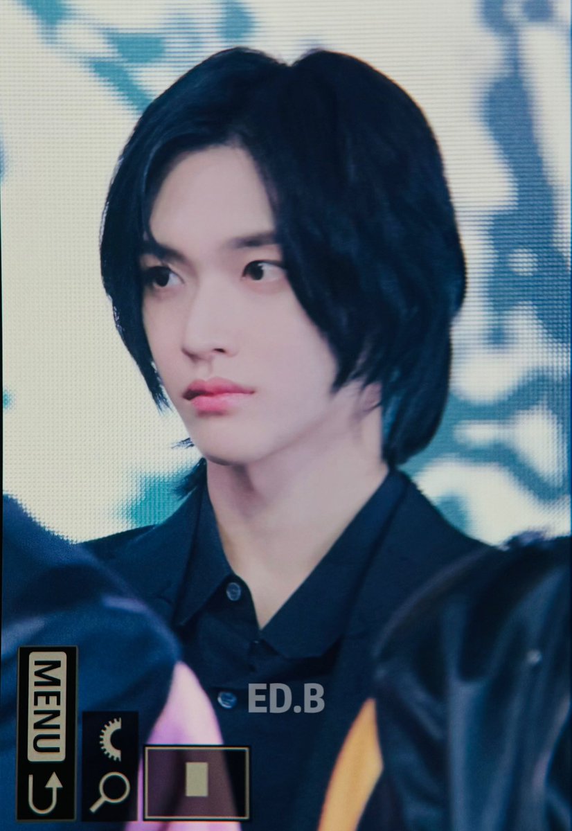 Elldollb's tweet photo. 231202 MMA

  #원빈 #WONBIN #라이즈 #RIIZE https://t.co/kmPxJMnpw6