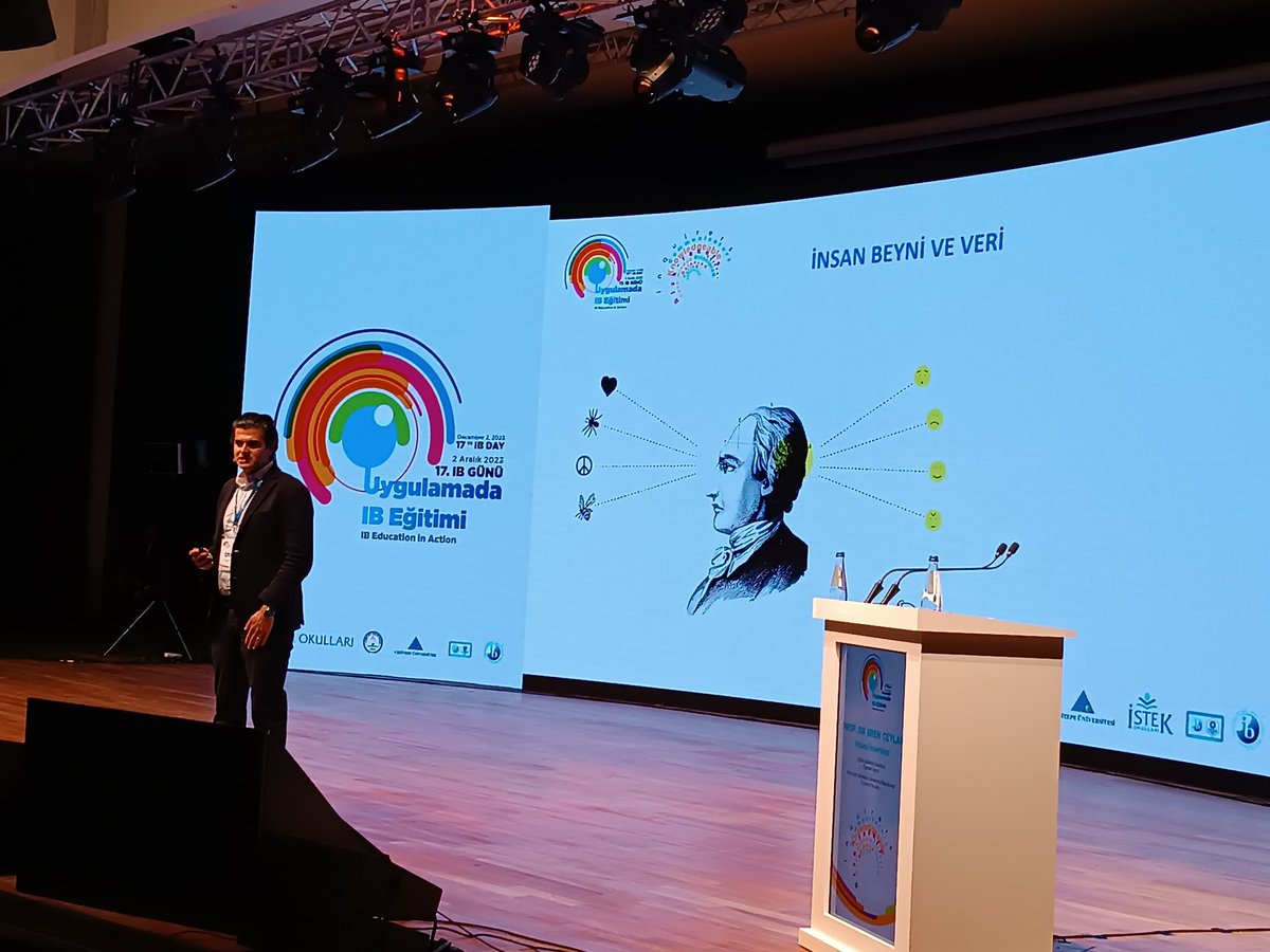 aydanacaryavuz's tweet photo. İnsan beyni veri ile değil hikaye ile çalışmaya programlanmıştır. #ibday https://t.co/W7MFNXhsqr