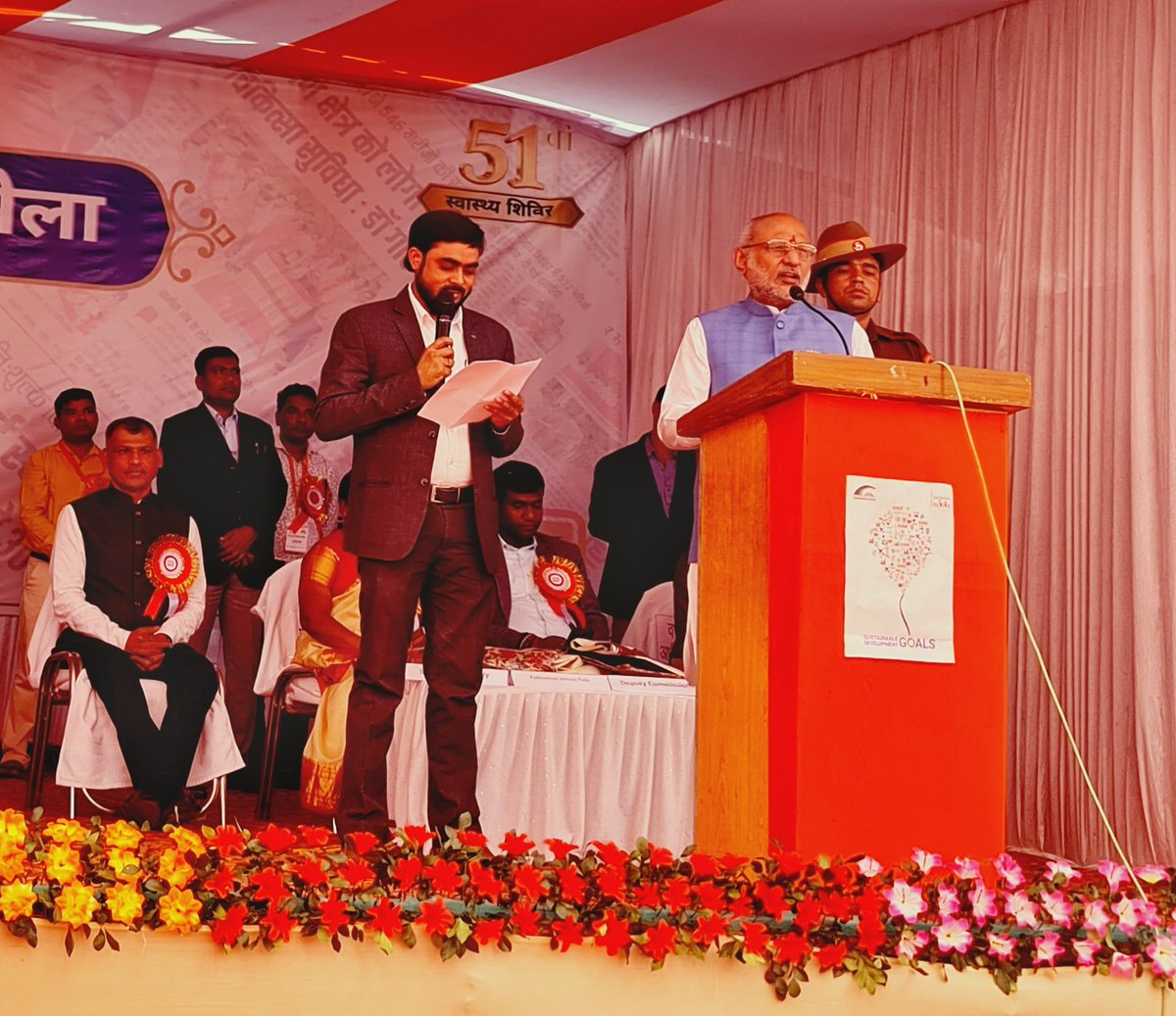 citizens_cf's tweet photo. Hon'ble Governor Shri @CPRGuv graced his presence in the #MegaHealthCamp organized by @citizens_cf in partnership with @RITESLIMITED in Bahragora, East Singhbhum, as he inaugurated the event as the Chief Guest and visited the health camp. #CFat26 https://t.co/EdGJ3QVYa0