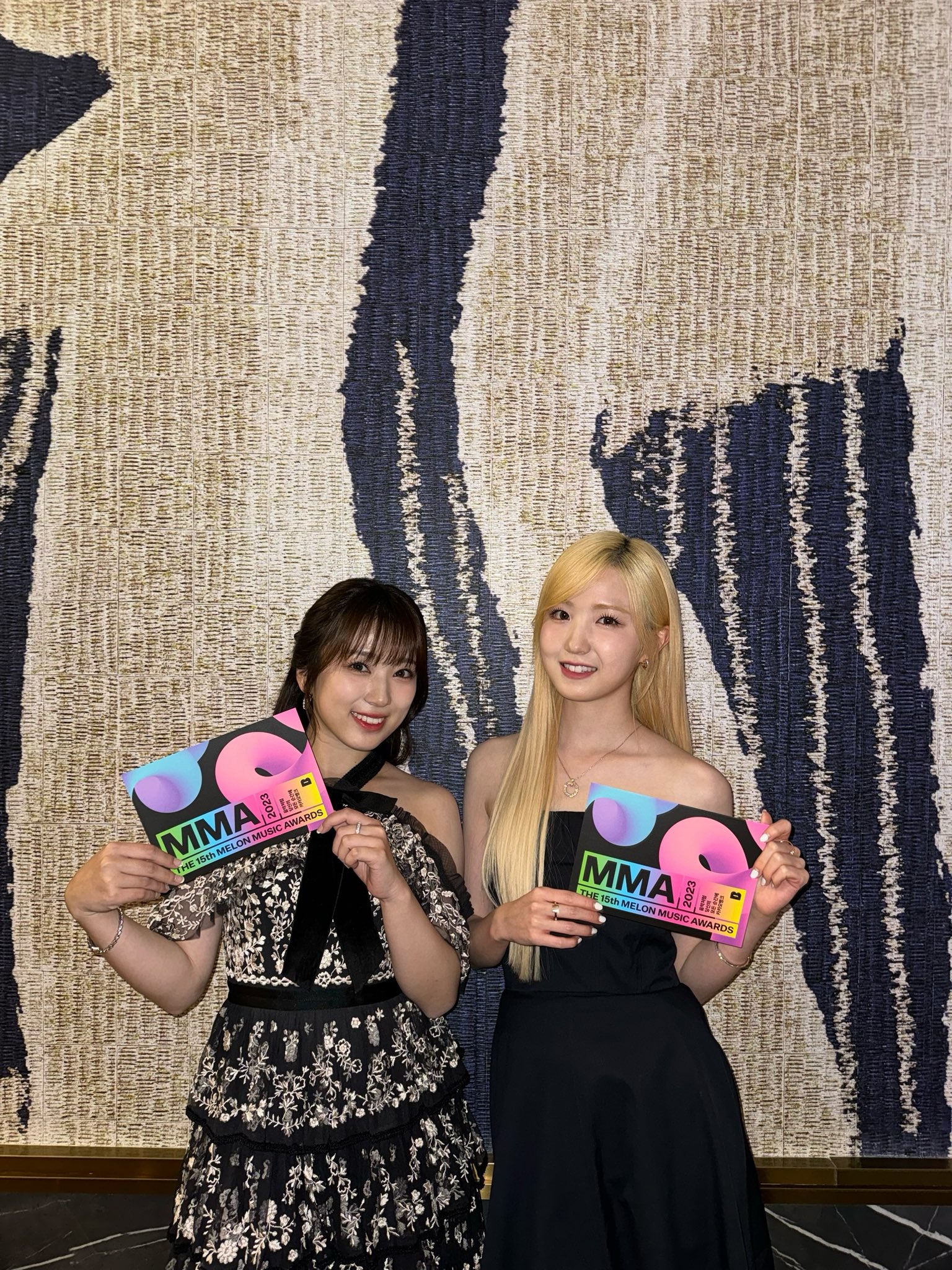 GAVLl1TaAAA4QLD?format=jpg&name=large