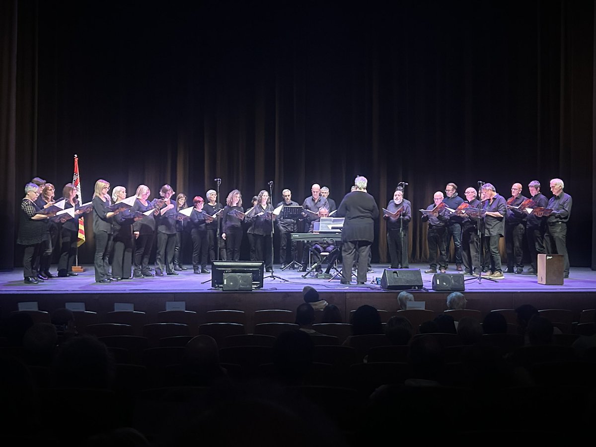 🌟 Ahir vam assistir a l’acte del Terrassenc de l’Any 2023 del <a href="/CCElSocial/">El Social Terrassa</a>. Un acte ple d’#orgullterrassenc en q es reconeix la trajectòria de 3 personalitats terrassenques:

la dissenyadora <a href="/merce_paloma/">Mercè Paloma</a> 
l’empresari Ramon Pont
la directora de Coral <a href="/Rosa_Ribera_trs/">rosa ribera mitjavila</a> 

Felicitats