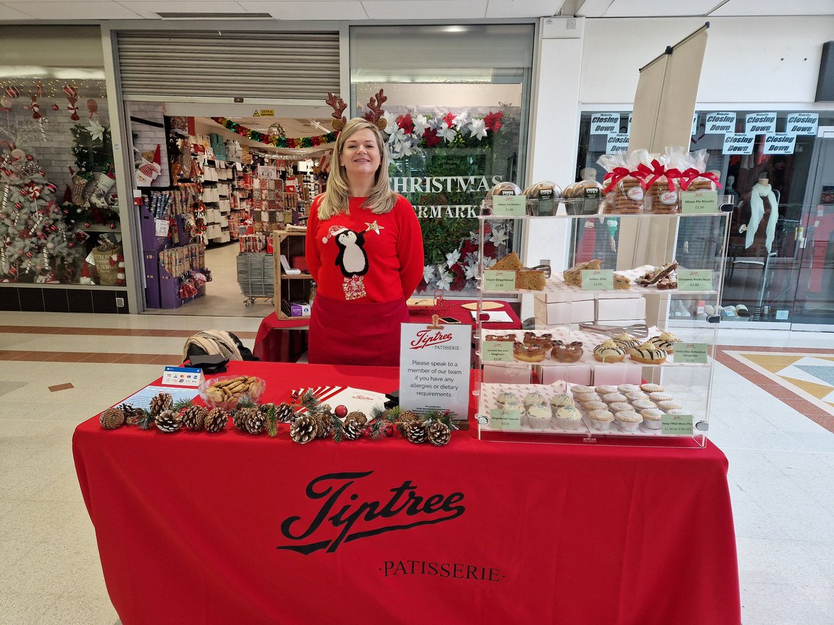 Don't forget our teams are out and about this weekend! You can find them at @tiptree Tea Rooms Christmas Fair in the Tiptree Marquee & at the Meadows Chelmsford, today and tomorrow! Why not say hello, pick up a sweet treat or even order your Christmas dessert delivery!