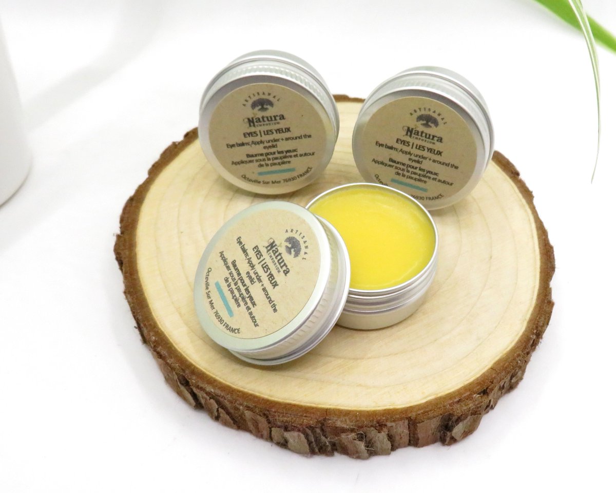 NaturaEmporium's tweet photo. 🔥NEW PRODUCT ALERT🔥
If you suffer from dry eyes then this balm is for you.
With rich Evening Primrose, Raspberry seed, Jojoba, Argan, Rosehip + Sea Buckthorn oils.

What a treat for your eyes https://t.co/2vInBQ1hZo

#UKGiftHour #UKGiftAM #skincare #plantbased #giftideas https://t.co/5ce4oQSkdp