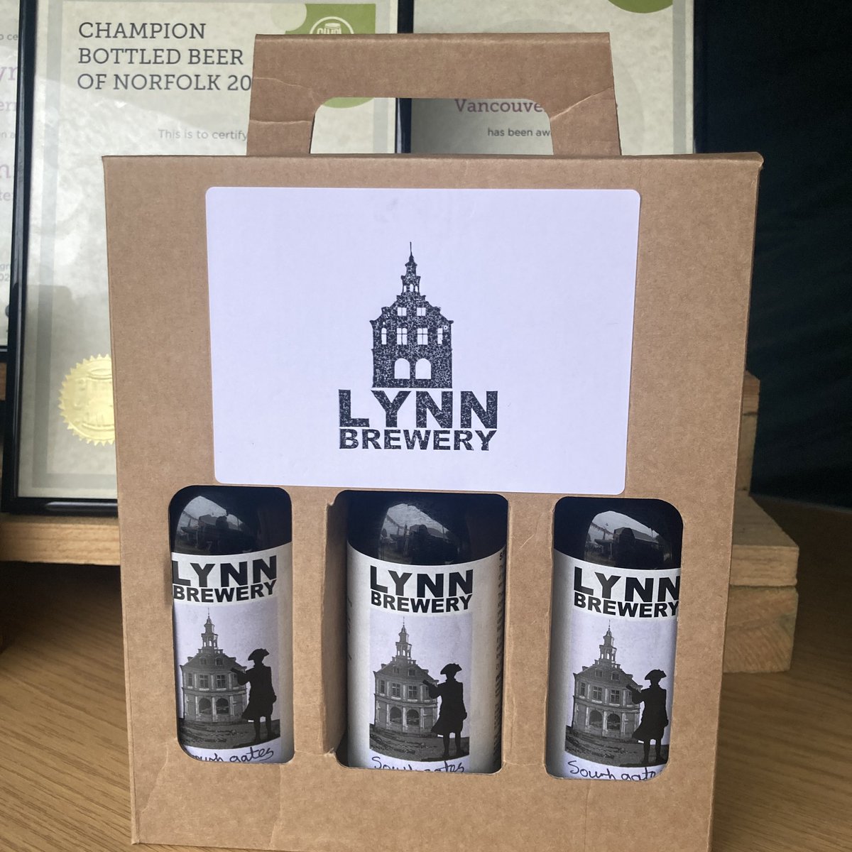 What’s better than a bottle of stout for Christmas? 3 bottles! In a gift box! Get yours today at North Wootton Christmas Fair - from 10 until 5

(And it doesn’t have to be stout, many other beers available!) @northwoottonvh
