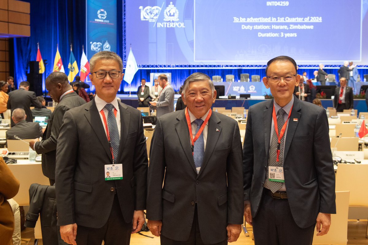 hkpoliceforce's tweet image. JOINT FORCES AGAINST #TransnationalCrime|
The Commissioner Raymond SIU led 10 #HKPF officers🇭🇰as part of the China🇨🇳delegation to join the 91st #INTERPOLGA in Vienna🇦🇹—where 1K+ senior #LawEnforcement officers from 160 @INTERPOL_HQ member states endorsed policies to boost🌏collab