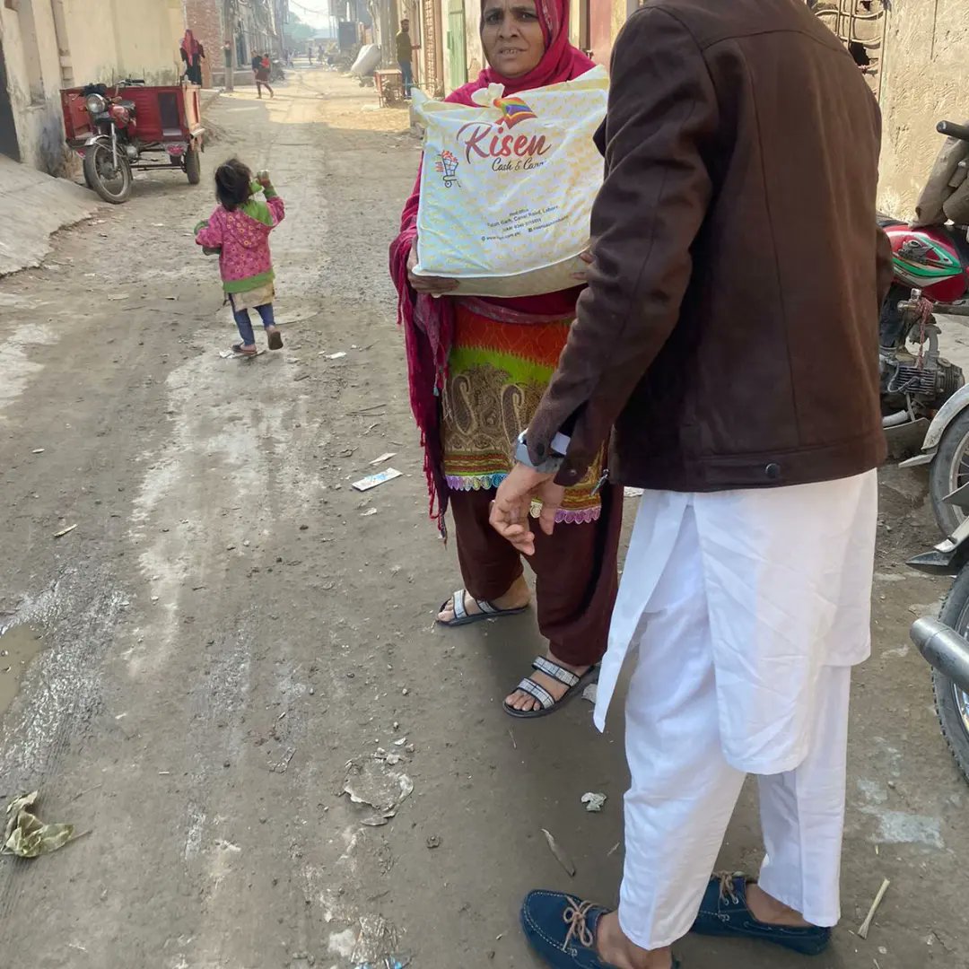 jhfoundation58's tweet photo. جے ایچ فاؤنڈیشن کی ایک سال کی جرنی ایک واٹس ایپ سے شروع ہوئی اور آج سوشل میڈیا پر لے کر آئی ہے۔ ہمارا مقصد ہے کہ یہ فاؤنڈیشن پاکستان بھر میں پھیلائی جائے.
#education 
#donate 
#jhf
#jhfoundation
#food
#help
#Charity 
#Health 
#support 
#hope
#Freeplastaine https://t.co/64eFng6Yk8