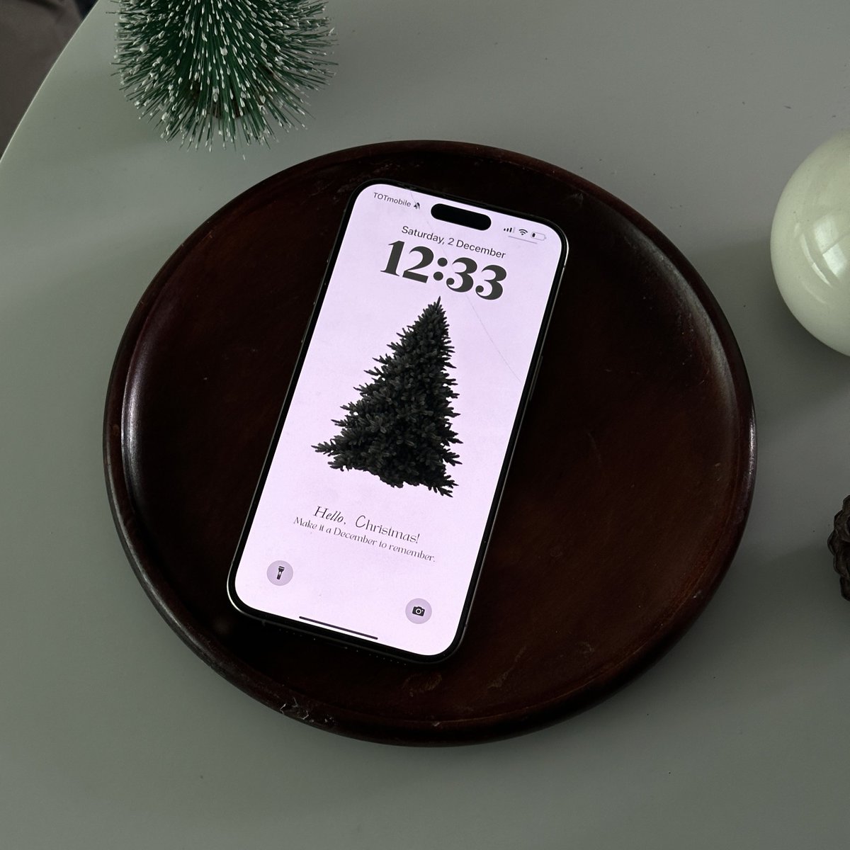 kitdong03's tweet photo. Giveaway Wallpaper 🎄

Hello ;-)) Christmas 🎁

pls rt before used - ( 22 days left until Christmas 🎄✨)

#แจก #แจกวอล #แจกวอลเปเปอร์ #wallpaper #giveaway #แจกpng #วอลเปเปอร์ #png https://t.co/aaFXhLA3hd
