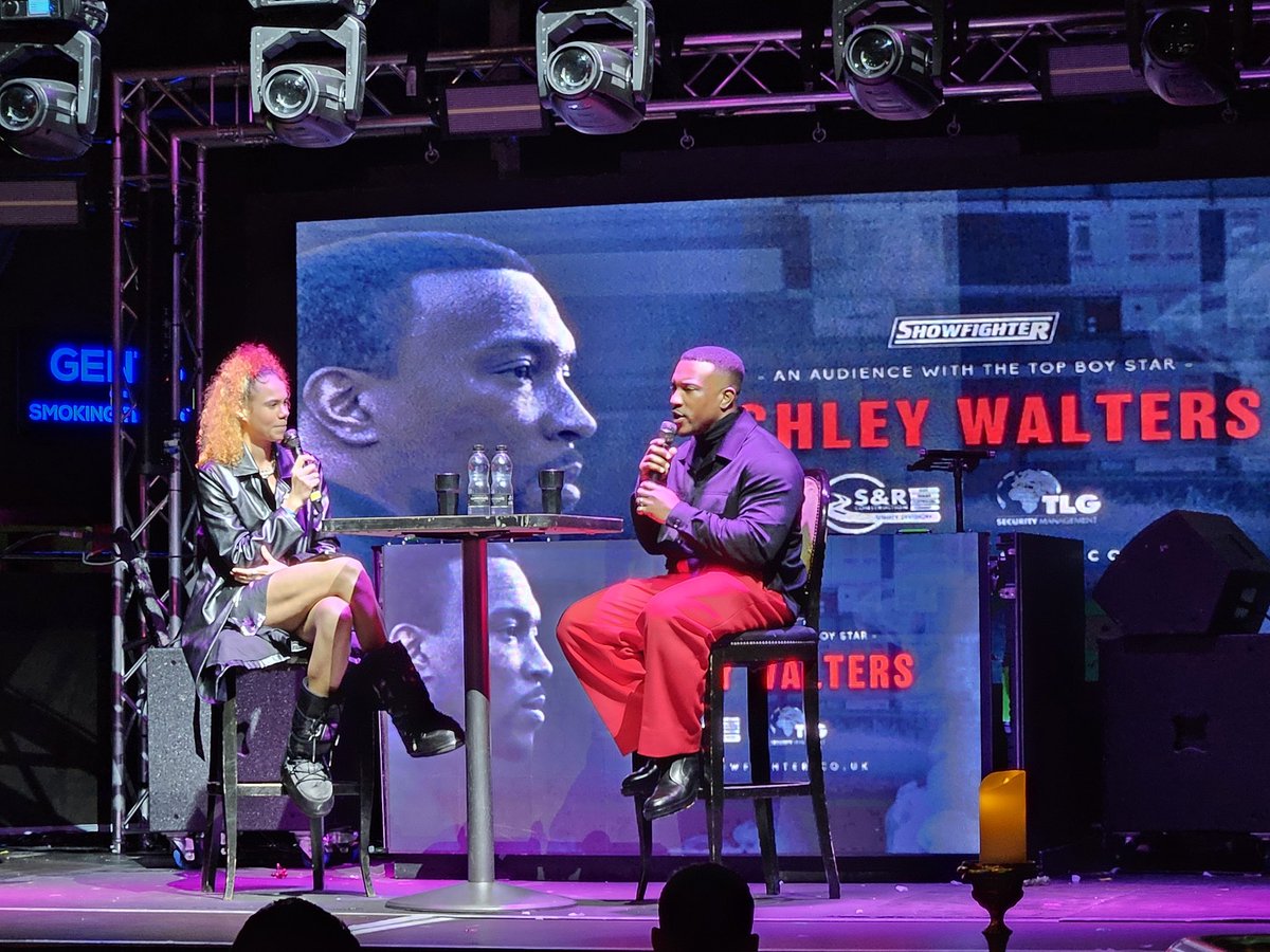 B1XSY's tweet photo. An epic night in Birmingham for an evening with @AshleyWalters82
Stay blessed King!
Powered by @ShowFighterUK
#topboy #asherd #showfighter #bulletproof https://t.co/d8d09m16pZ